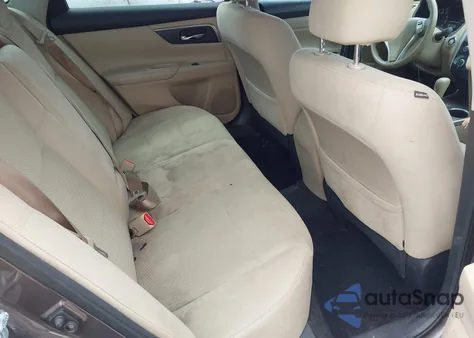 2015 Nissan Altima 2.5 S z USA, uszkodzony, nr VIN 1N4AL3AP3FN902944